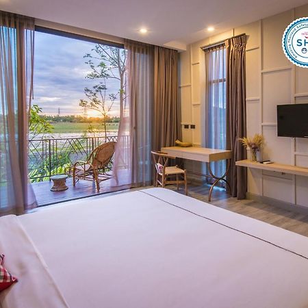 Navela Hotel & Convention Ratchaburi Kültér fotó