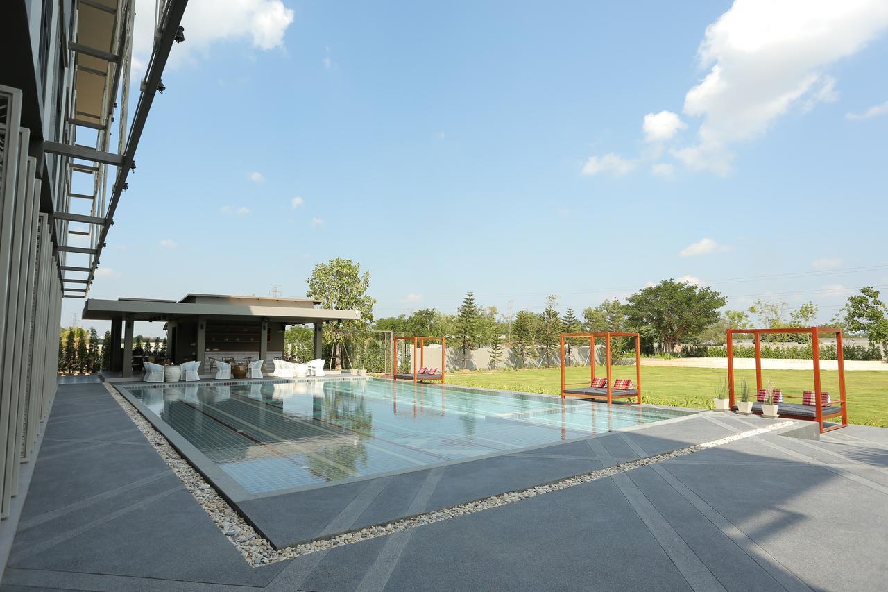Navela Hotel & Convention Ratchaburi Kültér fotó