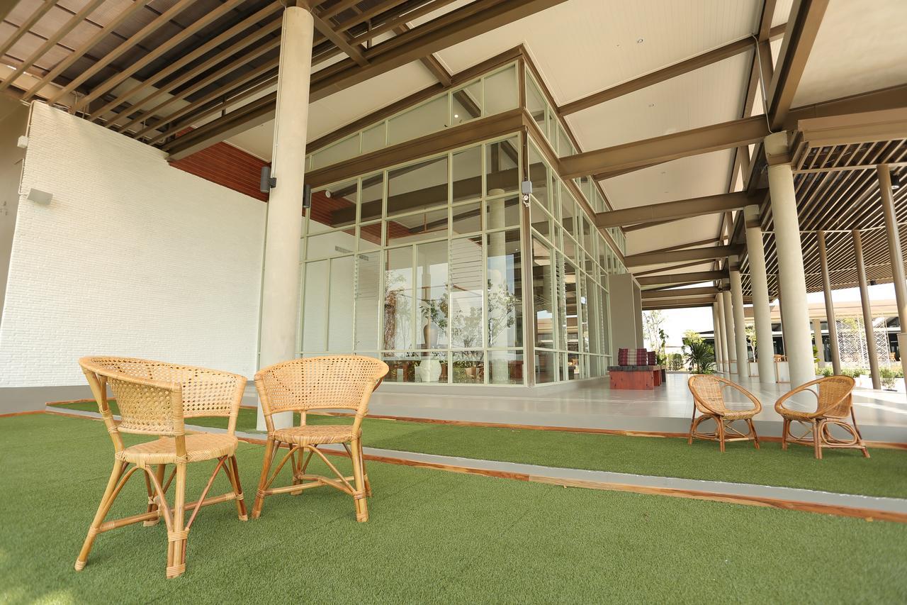 Navela Hotel & Convention Ratchaburi Kültér fotó