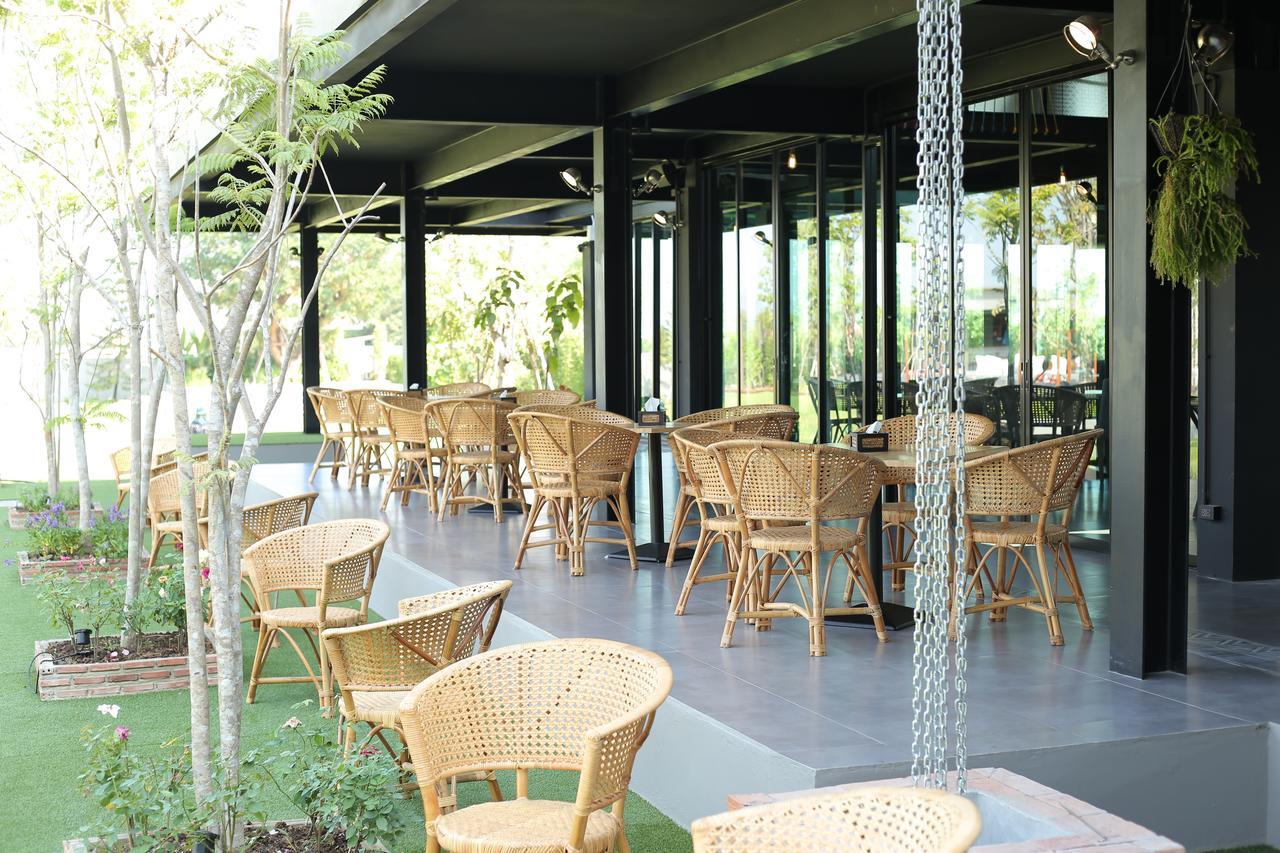 Navela Hotel & Convention Ratchaburi Kültér fotó