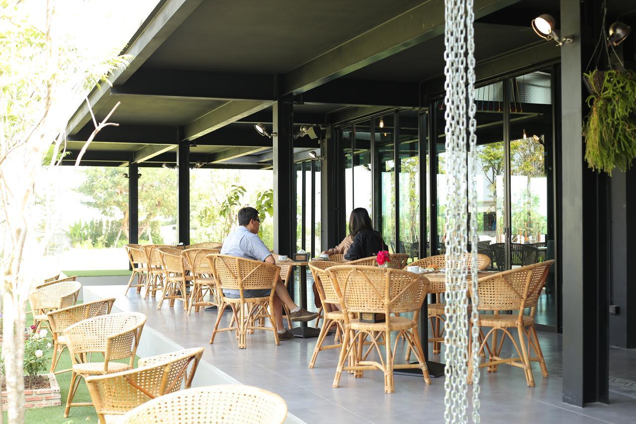 Navela Hotel & Convention Ratchaburi Kültér fotó