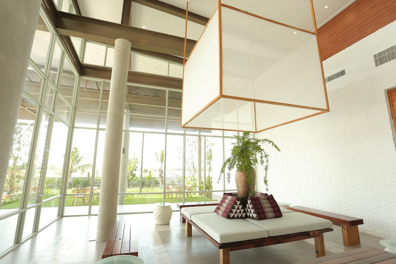 Navela Hotel & Convention Ratchaburi Kültér fotó